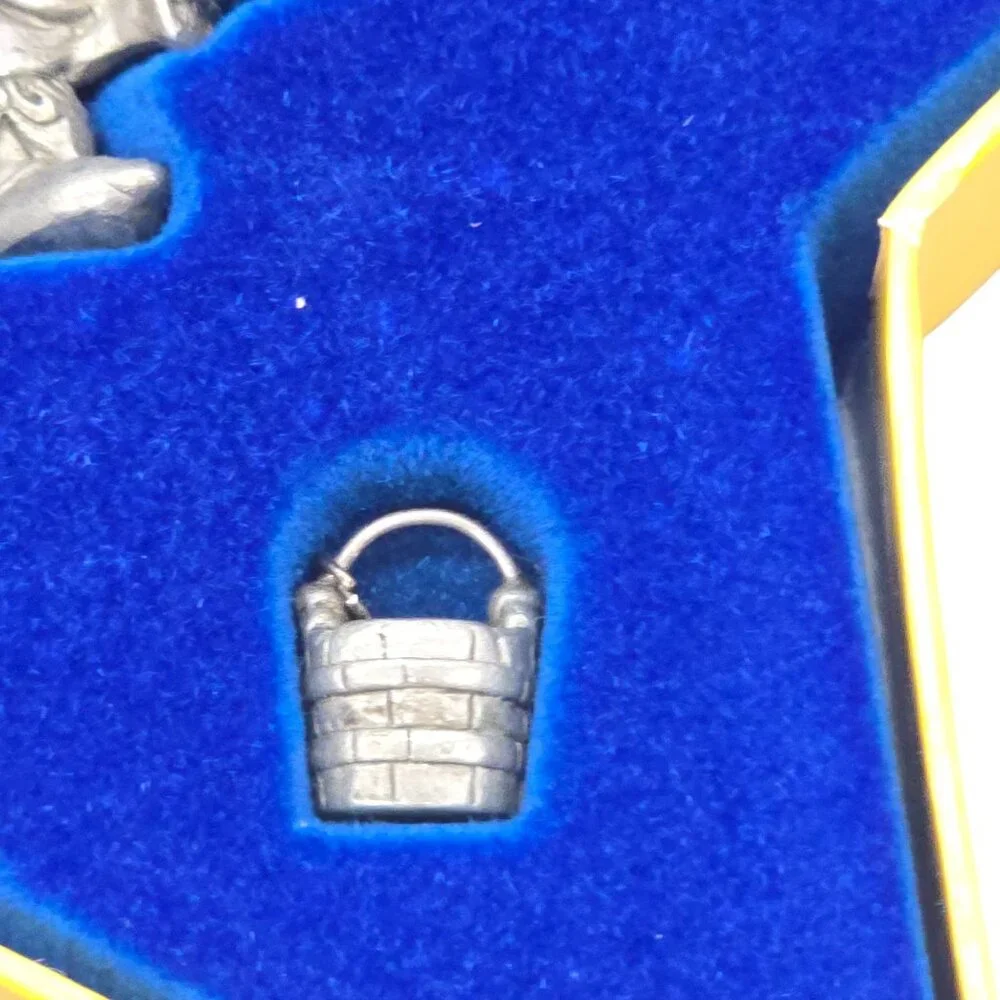 Vintage 2001 Walt Disney 100th Hallmark Keepsake Ornaments in Box SET OF‎ 6